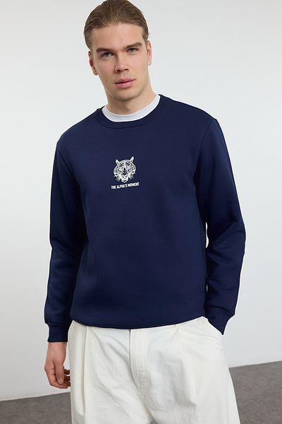 Trendyol Collection Marineblaues, übergroßes Baumwoll-Sweatshirt mit Tiermuster – TMNAW25SW00129