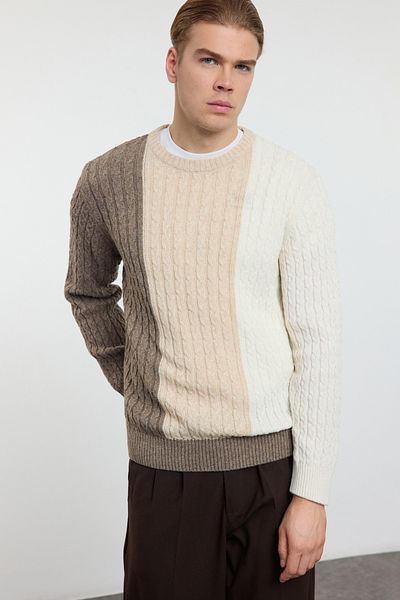 Trendyol Collection Beige Strickpullover für Herren – Rundhalsausschnitt, Haarstrickpaneel, Farbblock TMNAW21KZ0725