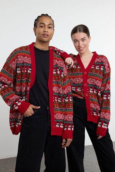 Trendyol Collection Unisex-Strickjacke aus Wolle mit breiter Passform für Weihnachten – mehrfarbig, normale Passform TMNAW23HI00043
