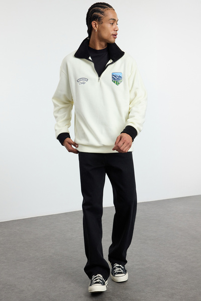 Trendyol Collection Флісовий світшот оверсайз екрю з флісу з коміром-стійкою проти пілінгу, що зберігає тепло TMNAW25SW00096