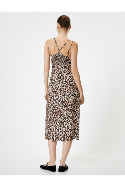 Koton Midi Elbise Askılı Leopar Desenli Yırtmaçlı Degaje Yaka Slim Fit