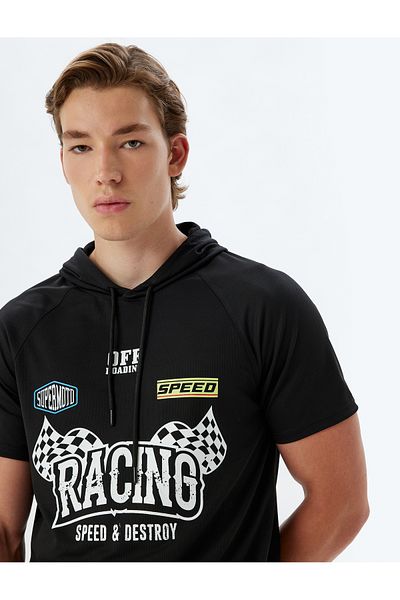 Koton Übergroßes Sport-T-Shirt mit Kapuze und Slogan – kurzärmlig