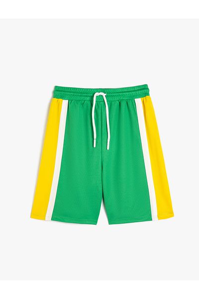 Koton Übergroße Sportshorts im Farbblockdesign – Bindedesign in der Taille