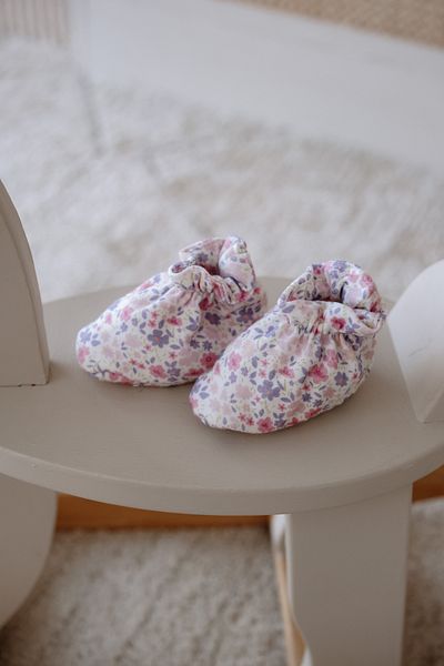 Atelier Babbi Pink Little Flower Patterned Baby Booties