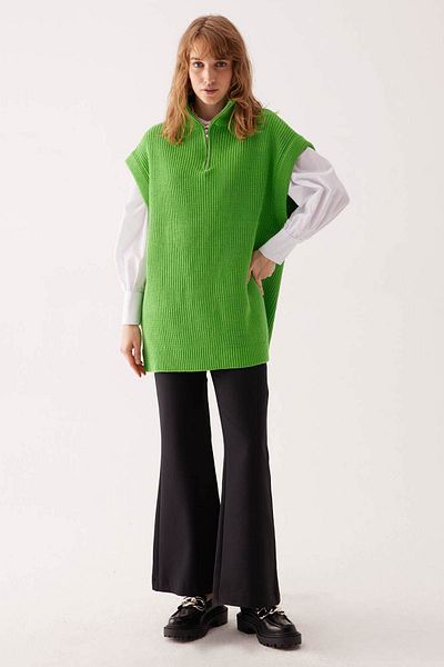 Hooopstore Grass Green Plain Zippered Sweater