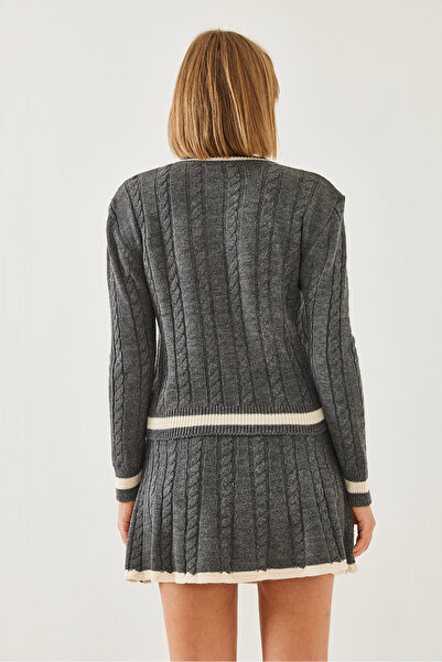 Bianco Lucci Damen-Strickset mit geflochtenem Haar und Rock unten oben 60351125