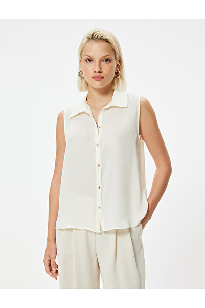 Koton Gold Button Detailed Crepe Fabric Sleeveless Shirt