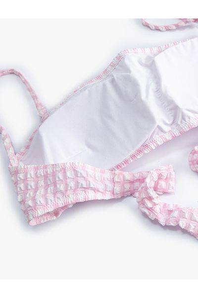 Koton Trägerloses Bikinioberteil mit strukturiertem Gingham-Muster und abnehmbaren Trägerpolstern