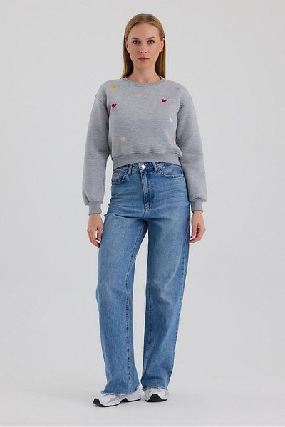 Ceylen Women's Heart Embroidered Crop Sweat