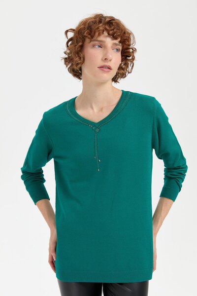 Desen Triko V-Neck Stoned Neck Patterned Women's Blouse - Base