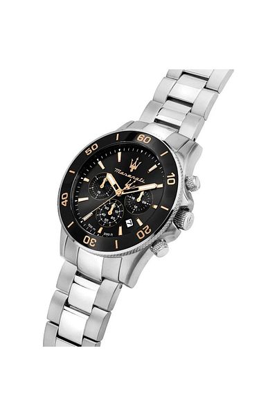 Maserati Men's Wristwatch R 8873600003   - Stylish and Functional