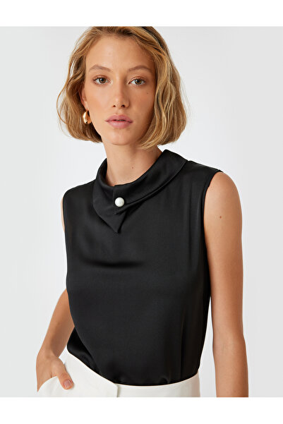 Koton Ασύμμετρος γιακάς και μαργαριταρένια λεπτομερής αμάνικη μπλούζα