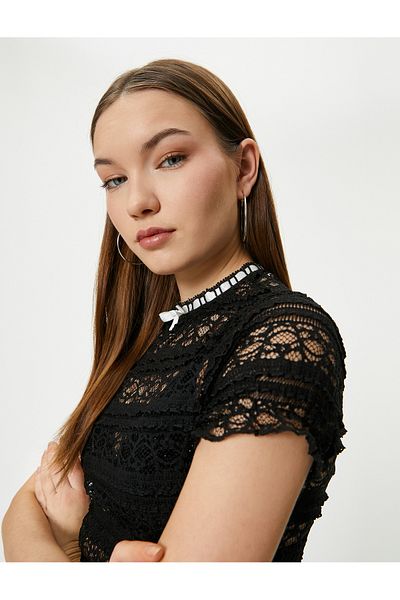 Koton Tricou din dantelă cu fundă și guler cu mânecă scurtă