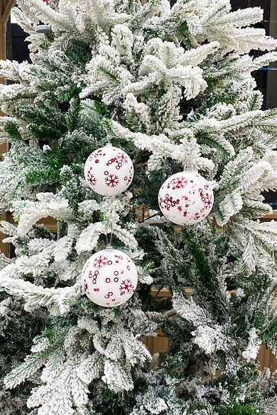 Yusuf Dirik YD Party Supplies Christmas Tree Ball Luxury Red Snowflake Printed 3 Pieces 8 cm