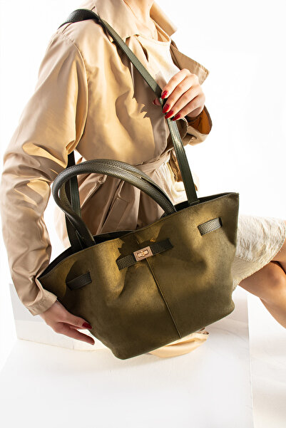 Daj Company Női velúr bőr fekete táska húzózsinórral és övvel