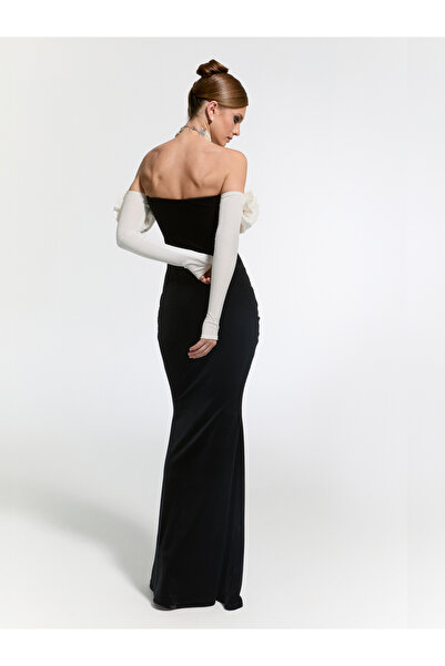 Nur Karaata Windsor Dress