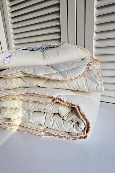 housein Bedding Cream Double Piping Wool Quilt