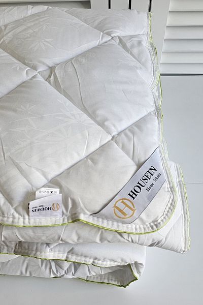 housein Bamboo Single Quilt - White Piping Bedding