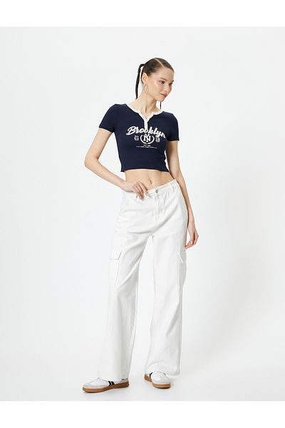 Koton V-Neck Crop T-Shirt Buttoned Printed Short Sleeve Ribbed Cotton Slim Fit
