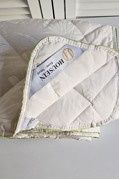 housein Aleoavera Double Quilt White Bedding