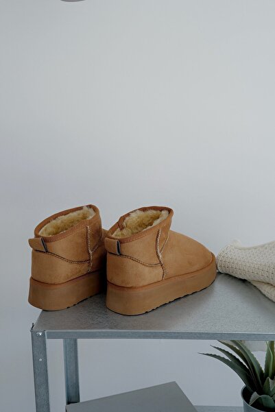 Meral Özgenç Süet Kürklü Bot