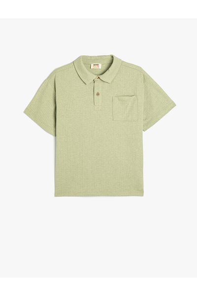 Koton T-Shirt mit Polokragen und kurzen Ärmeln und einer Tasche