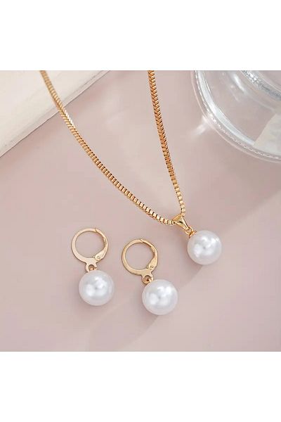 Ayzen Pearl Necklace and Earring Set