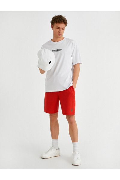 Koton Slim Fit Shorts mit minimaler Stickerei