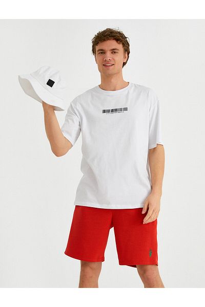 Koton Slim Fit Shorts mit minimaler Stickerei