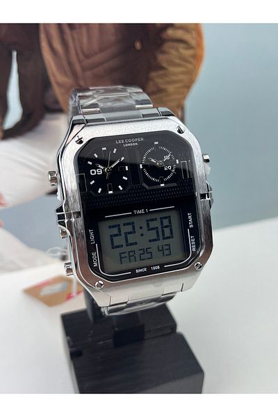 Lee Cooper Cornered Analog Digital Men's Wristwatch 5 Atm Waterproof