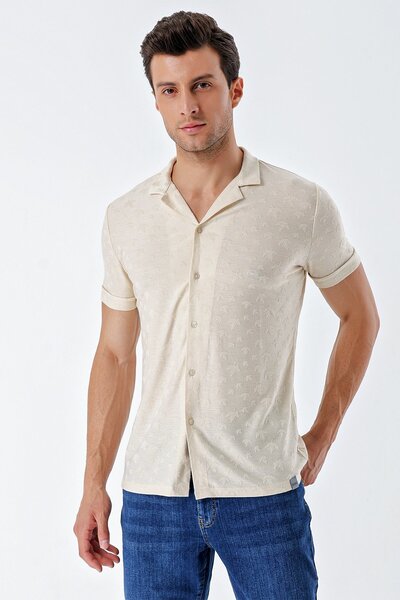 İmza Bej Kısa Kollu Desenli Jakarlı Apaş Yaka Cepsiz Casual Slim Fit Dar Kesim Gömlek 1004230150