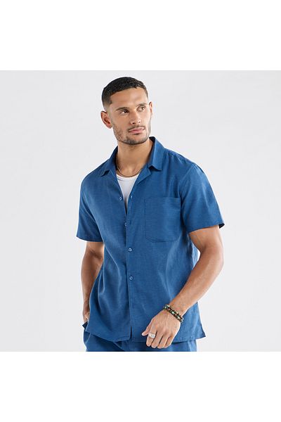 FAV Regular Fit Shirt with Camp Collar and Short Sleeves
