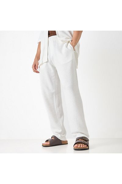 Iconic Regular Fit Textured Trousers with Pockets