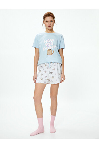 Koton Freunde lizenziertes Pyjama-Set – mit Shorts und kurzen Ärmeln