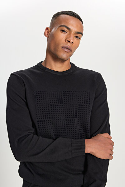 ALTINYILDIZ CLASSICS Erkek Siyah %100 Pamuk Standart Fit Normal Kesim Bisiklet Yaka Baskılı Triko Kazak