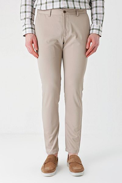 İmza Σκούρο μπεζ βαμβακερή τσέπη Gabardine Comfort Fit Casual παντελόνι με χαλαρή εφαρμογή 1003240113