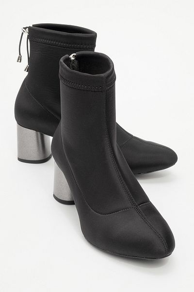 LuviShoes Landes Black Scuba Women's Thick Heeled Boots