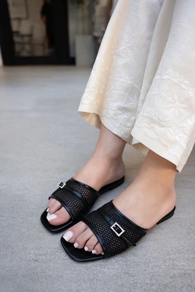 LAMİNTA Black Kija - Mesh Buckle and Stone Embroidered Women's Slippers