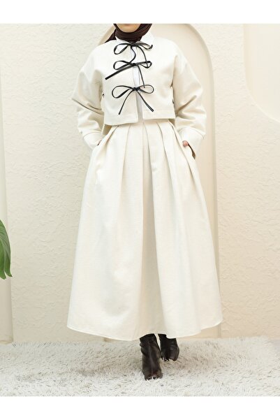 Modamorfo Elöl megkötős öltöny rakott szoknyával -krém
