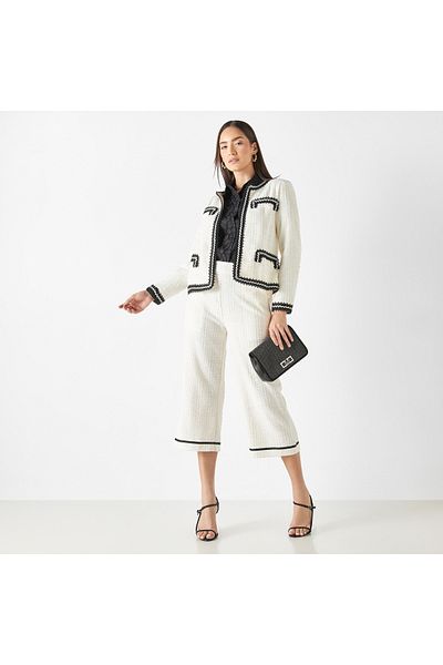 Iconic Textured Open Front Jacket With Long Sleeves