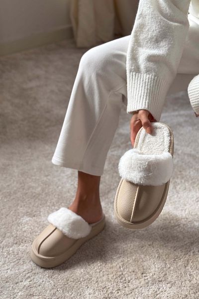 NİŞANTAŞI SHOES Akali Beige Matte Fur Lined Flat Sole Damen-Hausschuhe