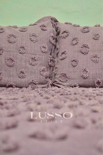 LUSSO Ponpon Çift Kişilik Mürdüm Yatak Örtüsü 250x250 2 Yastık