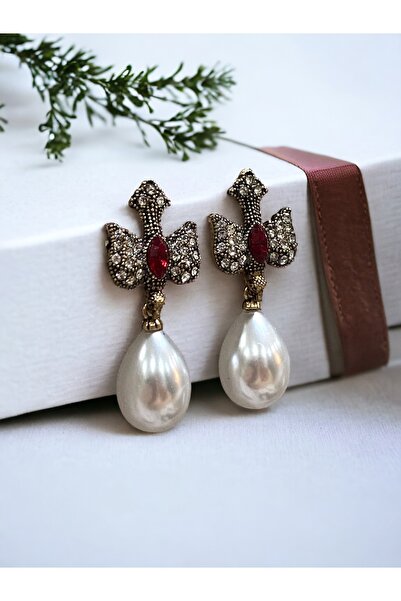 FAYRA ACCESSORIES Su Damlası İnci Sallantılı Kırlangıç Figürü Küpe