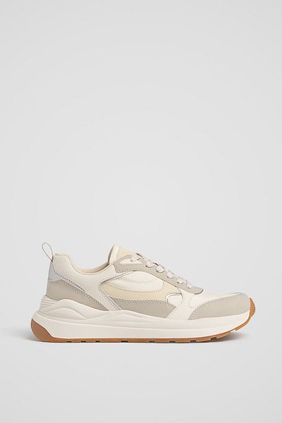 Stradivarius white shoes top