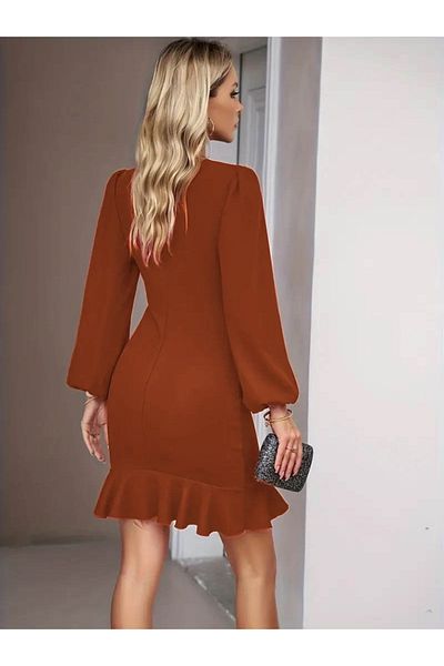 Viyamo Rochie elegantă din crepon importat, cu mâneci lungi, cu decolteu triplu, cu volan în față