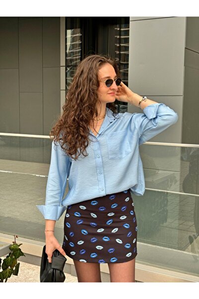 Butik Fusta mini neagră cu imprimeu pe buze