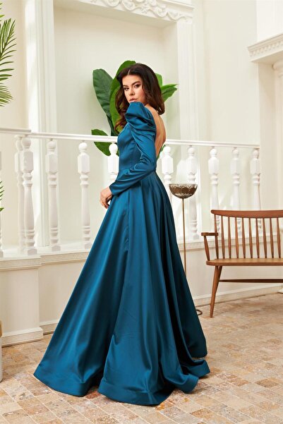 Carmen Benzínové saténové dlouhé zásnubní šaty bez zad