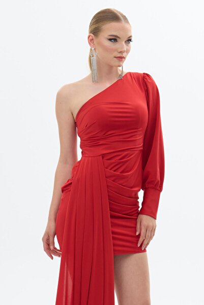 Carmen Egyujjú Venezia estélyi ruha piros vonattal