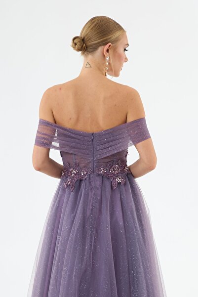 Carmen Levandulový vyšívaný tyl s nízkým rukávem