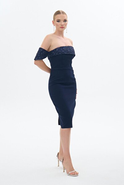 Carmen Lacivert Düşük Kol Taşlı Krep Abiye Elbise